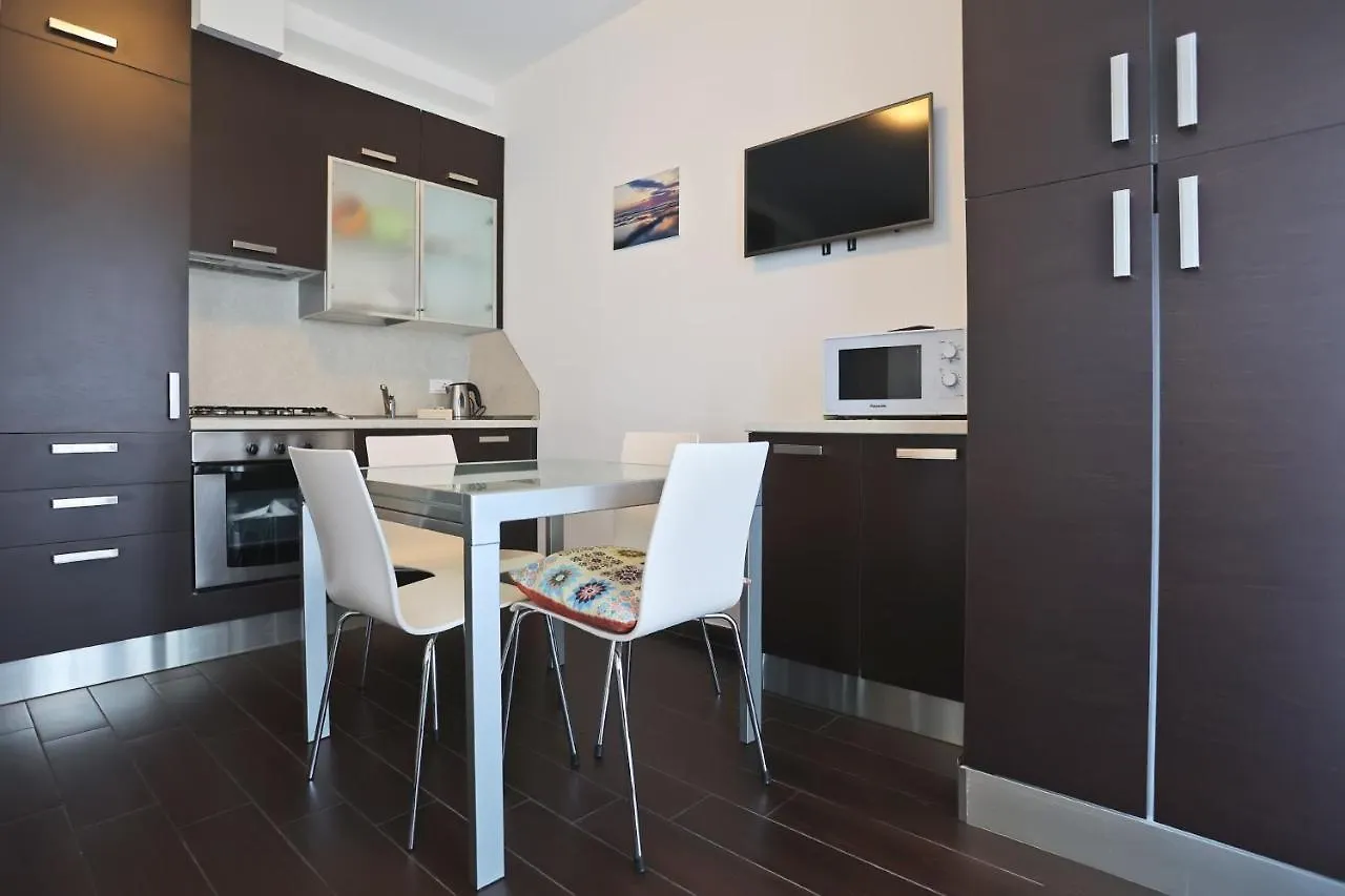 Casa Vacanze Aurora Centro Rimini 0*,  Italy
