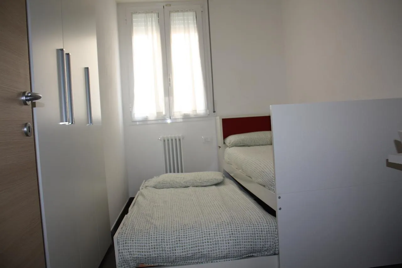 Casa Vacanze Aurora Centro Rimini 0*,
