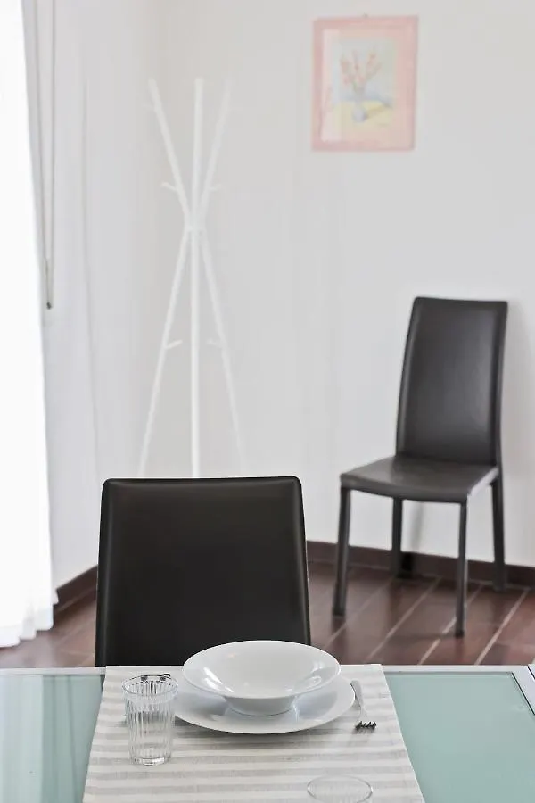 Casa Vacanze Aurora Centro Rimini 0*,